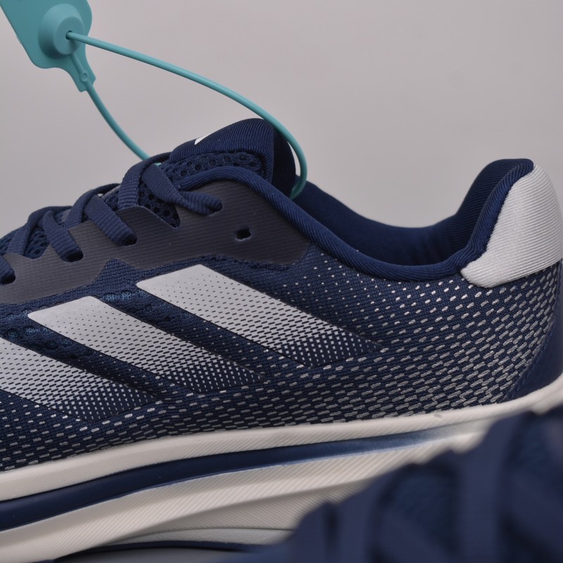 아디다스 초신성 러닝화