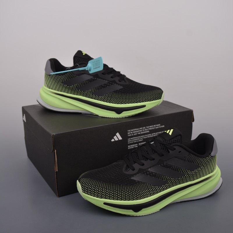 아디다스 초신성 러닝화