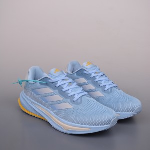 아디다스 초신성 러닝화