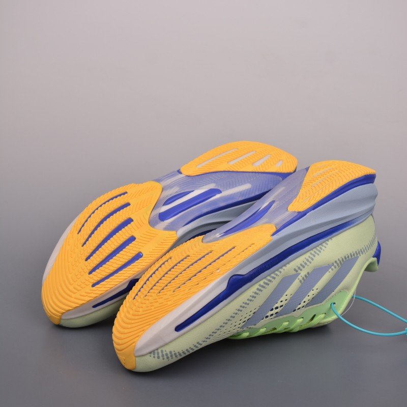 아디다스 초신성 러닝화