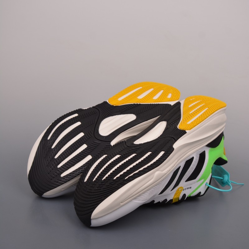 아디다스 초신성 러닝화