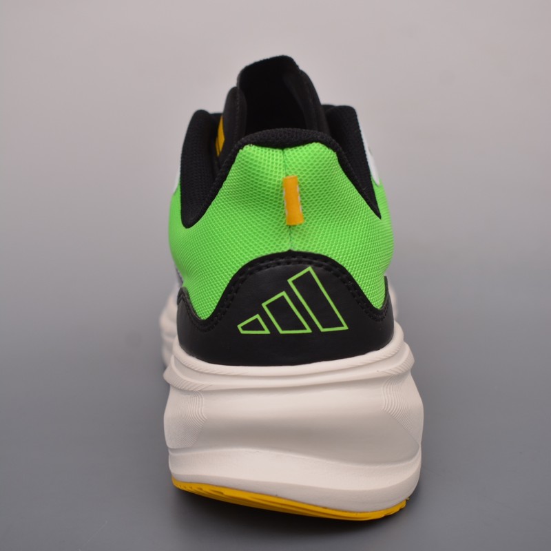 아디다스 초신성 러닝화