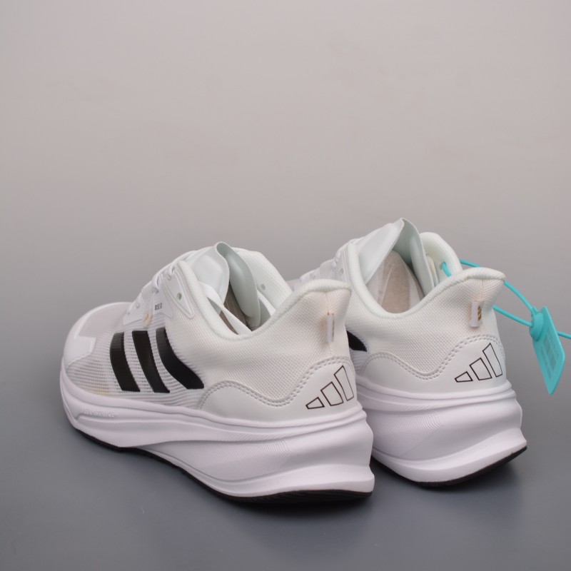 아디다스 초신성 러닝화