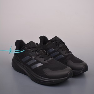 아디다스 초신성 러닝화