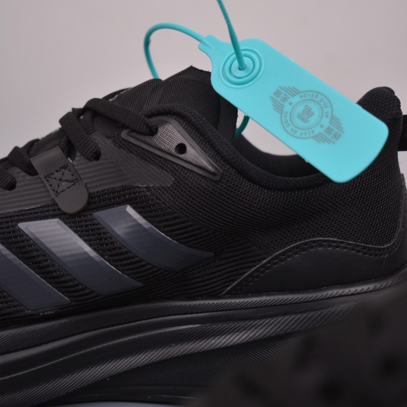 아디다스 초신성 러닝화