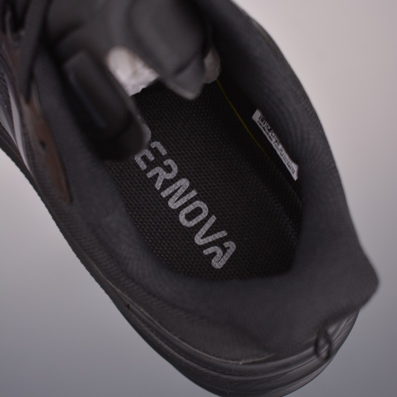 아디다스 초신성 러닝화