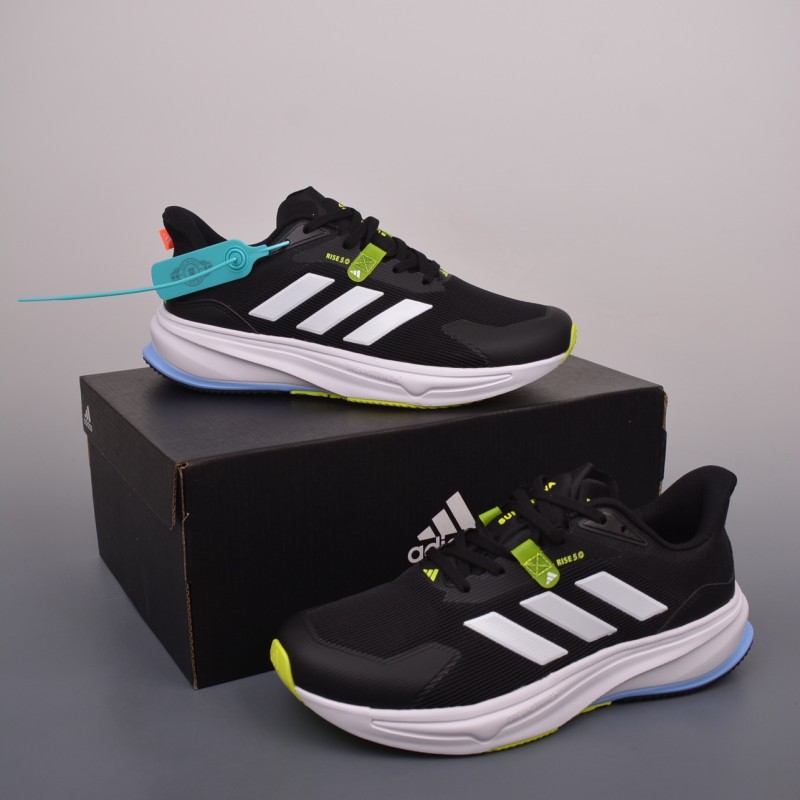 아디다스 초신성 러닝화