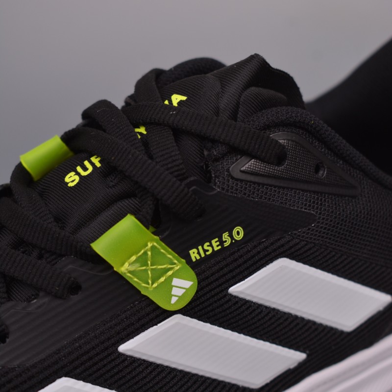 아디다스 초신성 러닝화