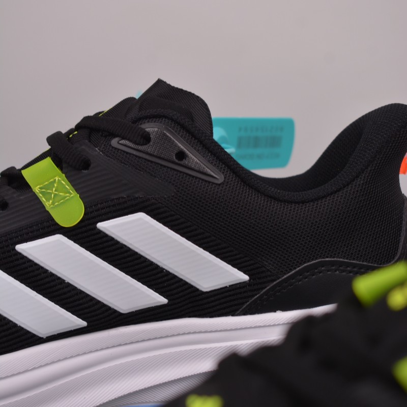 아디다스 초신성 러닝화