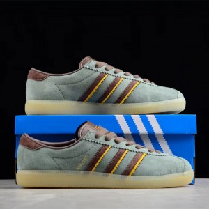 아디다스 오리지널 스카프 라스트 프론티어 삼바 ID2782