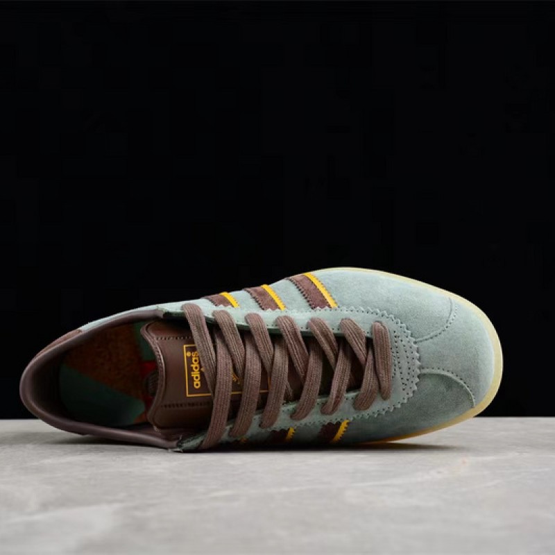 아디다스 오리지널 스카프 라스트 프론티어 삼바 ID2782