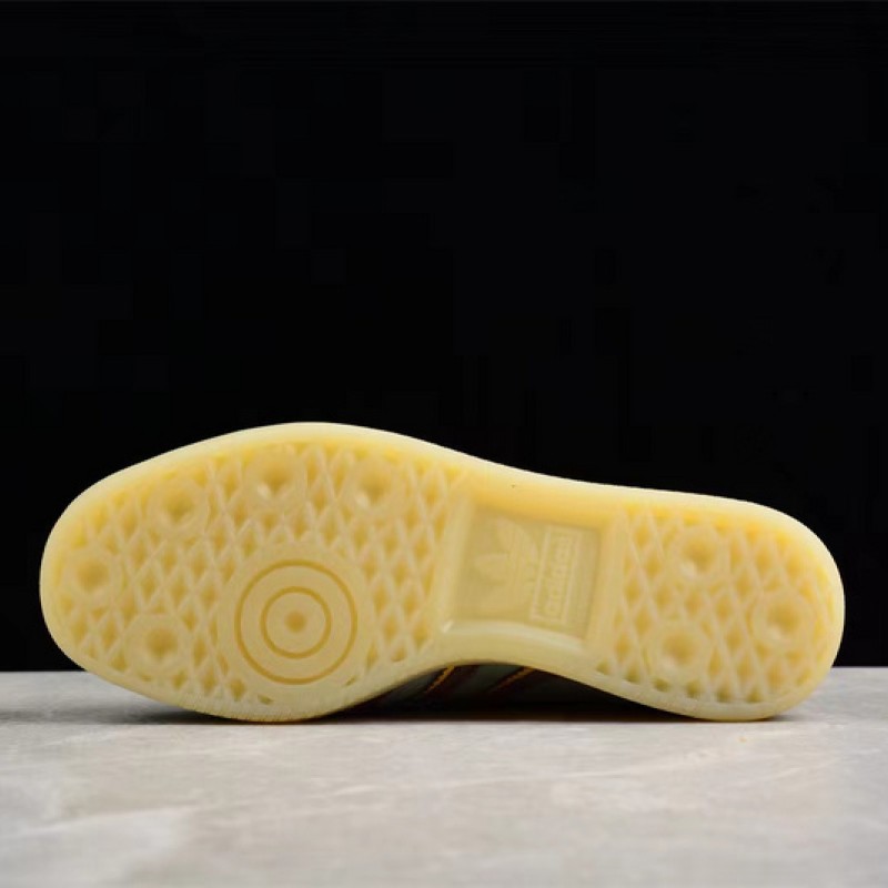 아디다스 오리지널 스카프 라스트 프론티어 삼바 ID2782