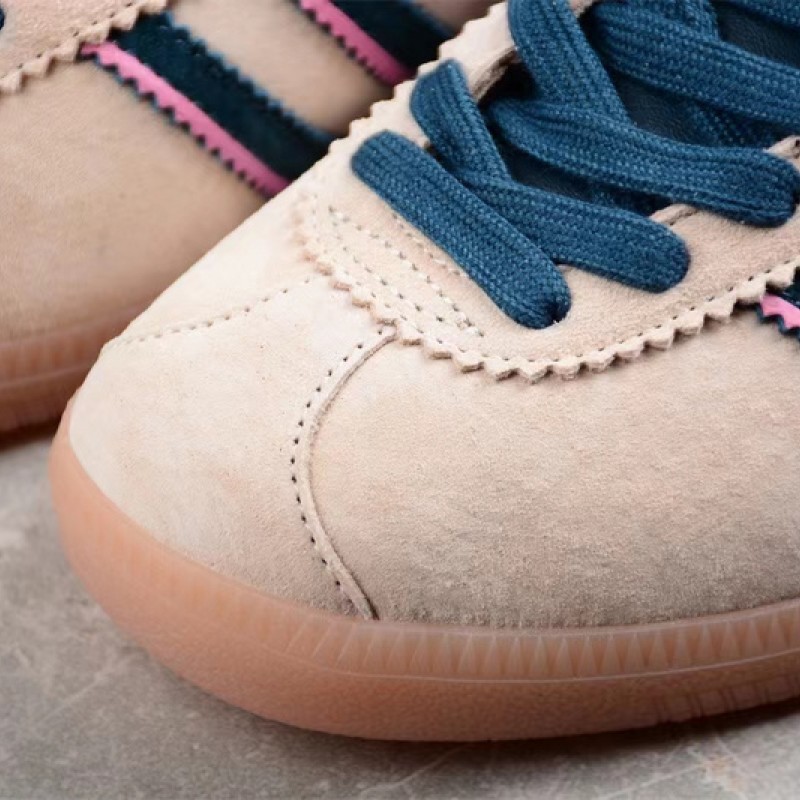 아디다스 오리지널 스카프 라스트 프론티어 삼바 ID2783