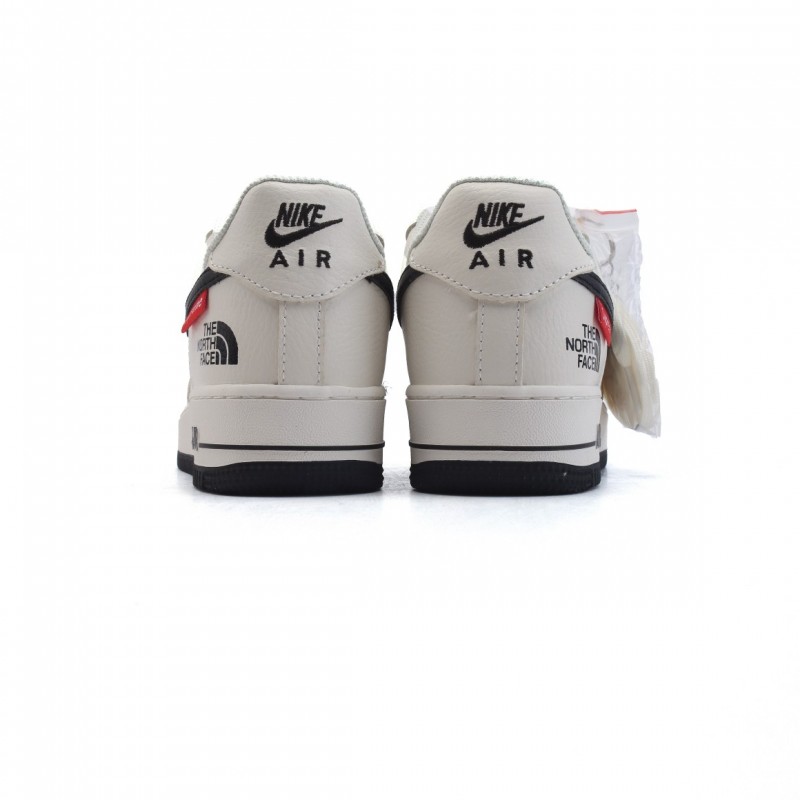 나이키 에어포스1 07 로우 남성 여성 운동화