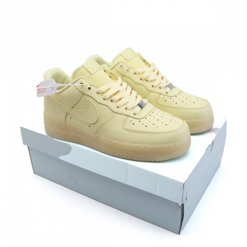 나이키 에어포스1 07 로우 남성 여성 운동화