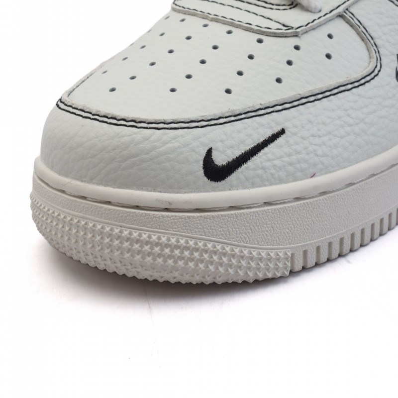 나이키 에어포스1 07 로우 남성 여성 운동화