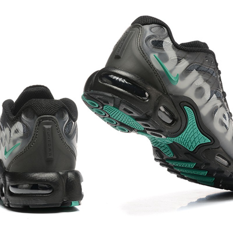 나이키 에어 맥스 플러스 드리프트