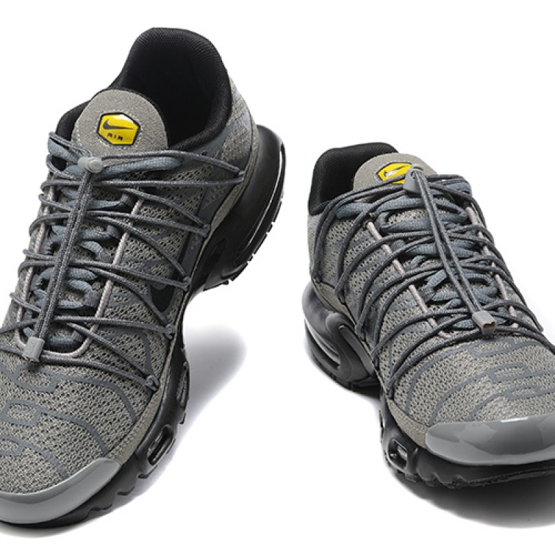 나이키 에어 맥스 플러스 유틸리티 8909-V9