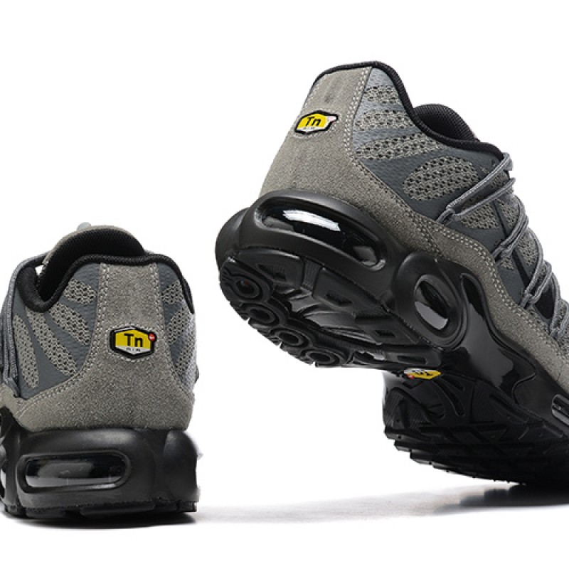 나이키 에어 맥스 플러스 유틸리티 8909-V9