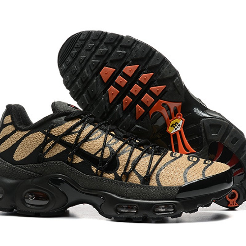 나이키 에어 맥스 플러스 유틸리티 FD0670-200