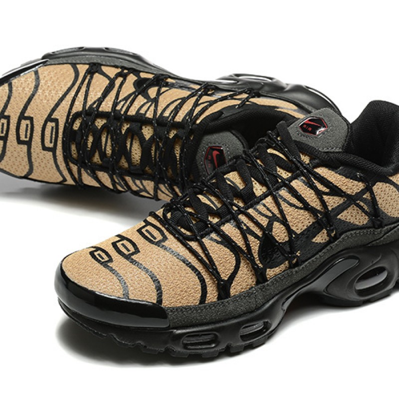 나이키 에어 맥스 플러스 유틸리티 FD0670-200