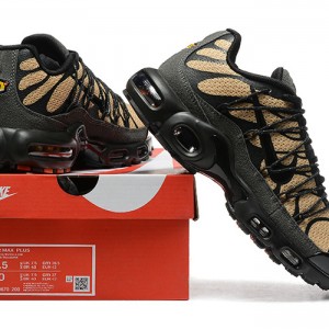 나이키 에어 맥스 플러스 유틸리티 FD0670-200