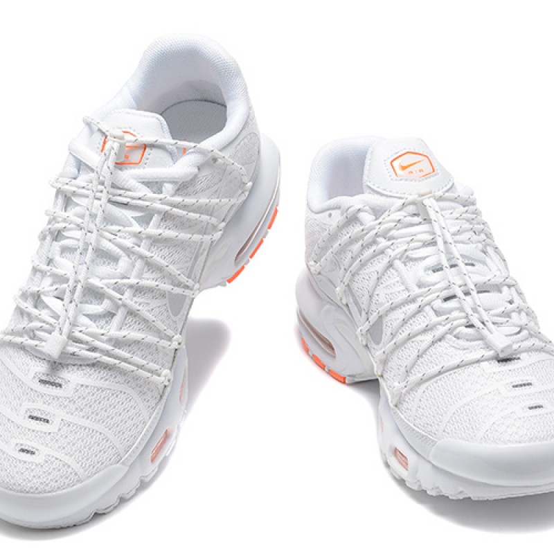 나이키 에어 맥스 플러스 유틸리티 FJ4232-100