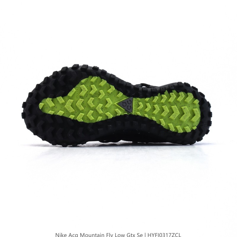 나이키 ACG 마운틴 플라이 로우