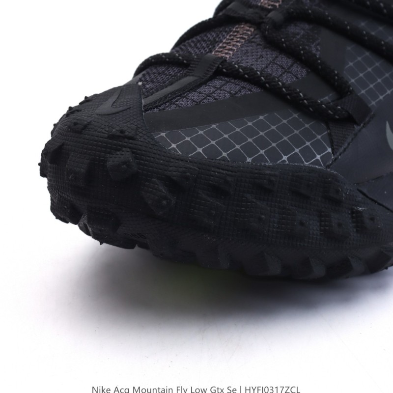 나이키 ACG 마운틴 플라이 로우