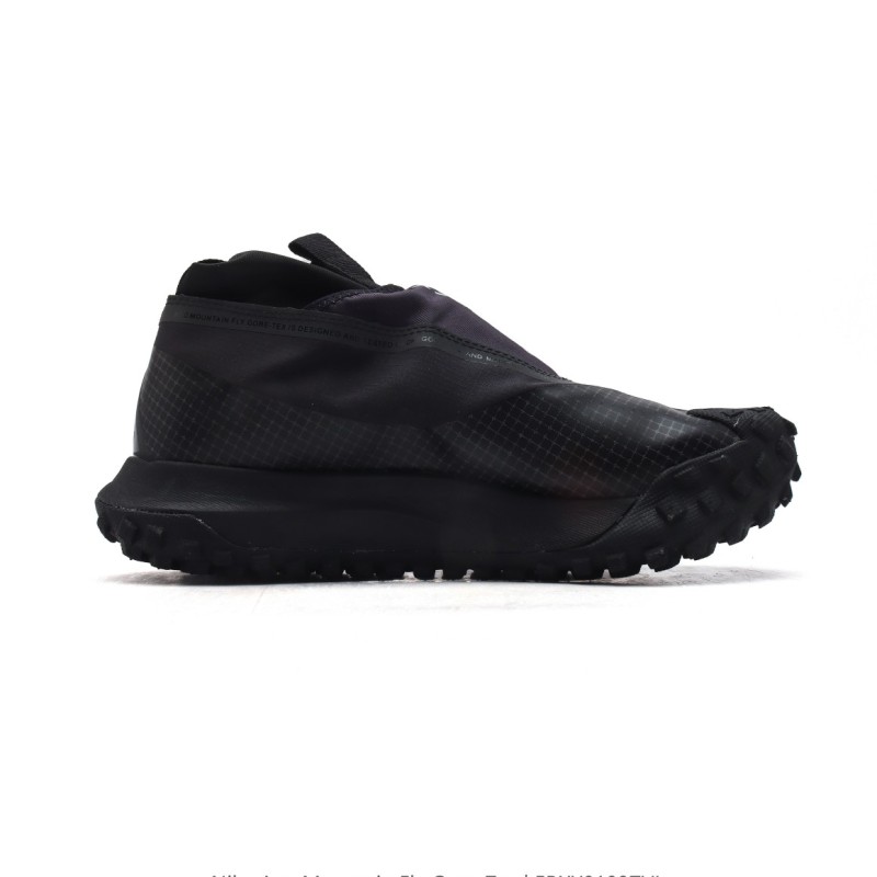 나이키 ACG 마운틴 플라이 로우