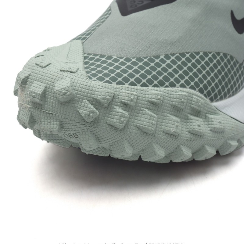 나이키 ACG 마운틴 플라이 로우