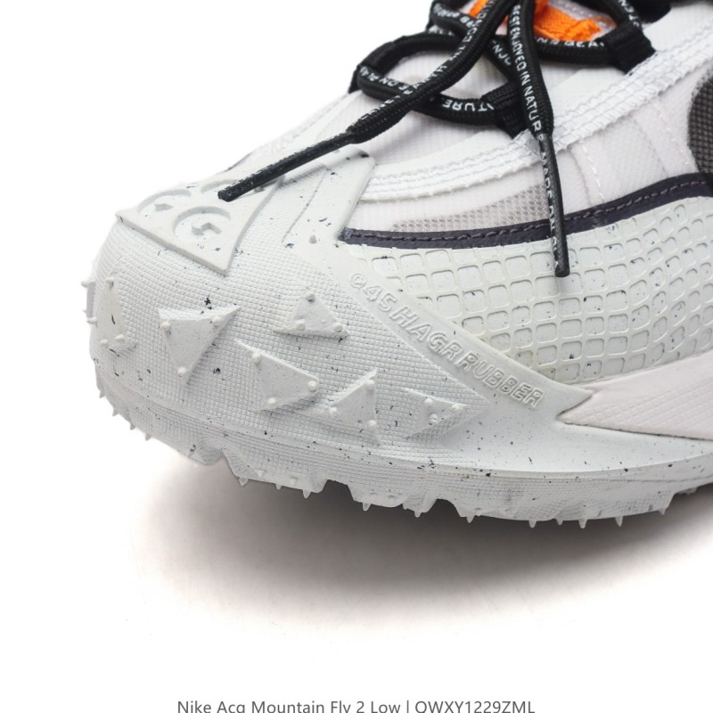 나이키 ACG 마운틴 플라이 로우