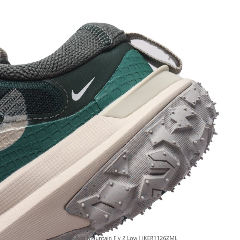 나이키 ACG 마운틴 플라이 로우