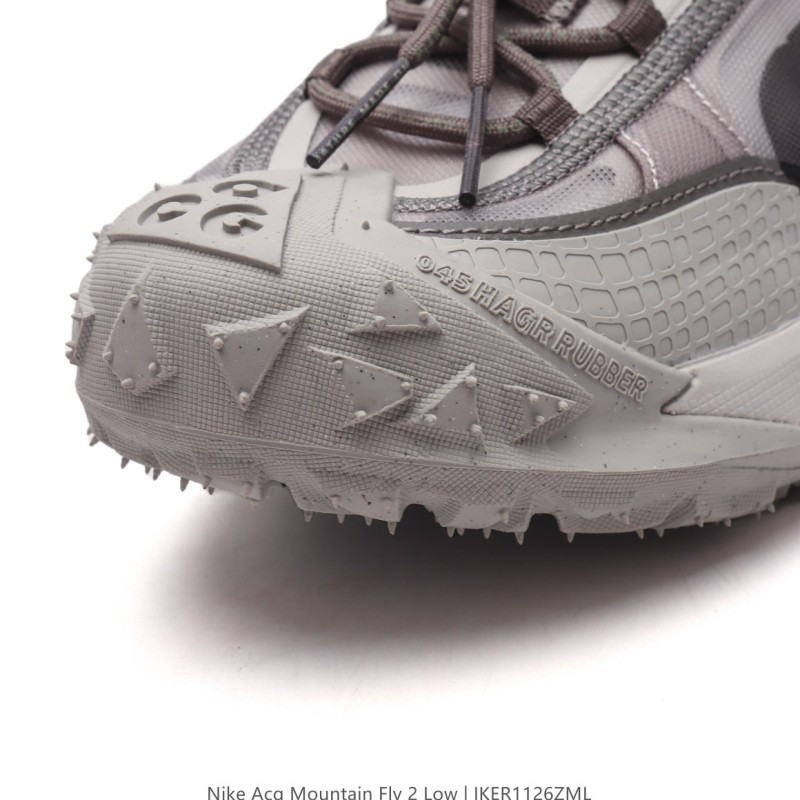 나이키 ACG 마운틴 플라이 로우