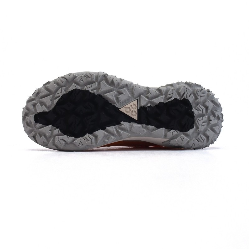 나이키 ACG 마운틴 플라이 로우