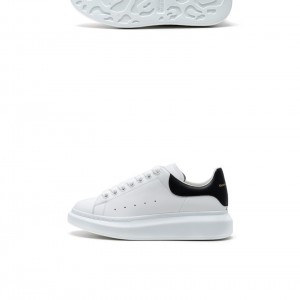 알렉산더맥퀸 오버솔 남성 스니커즈 553680 WHGP5 9061