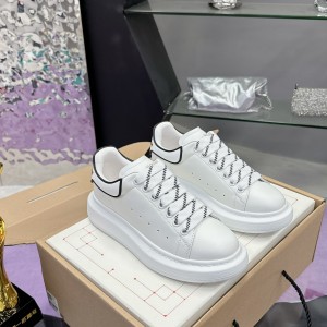 [알렉산더맥퀸] 남성 여성 오버솔 스니커즈