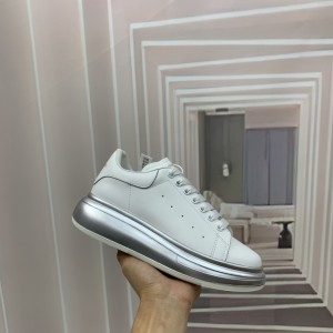 [알렉산더맥퀸] 남성 여성 오버솔 스니커즈