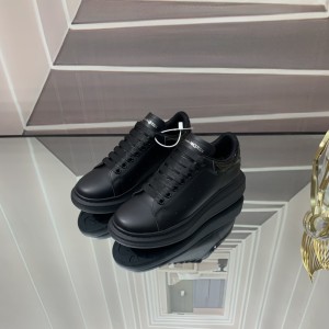 [알렉산더맥퀸] 남성 여성 오버솔 스니커즈